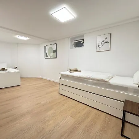 135qm - 6 - - 2 Bathrooms - Free Parking - Mallibase Appartamento *