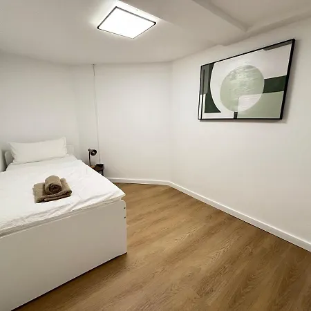 Апартаменты 135qm - 6 - - 2 Bathrooms - Free Parking - Mallibase *